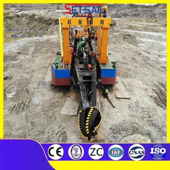 Dieselmotor-hydraulischer Steuerwasserdurchfluss 5500 m3 24-Zoll-Schneider-Saugbagger mit Unterwasserpumpen-Baggermaschine